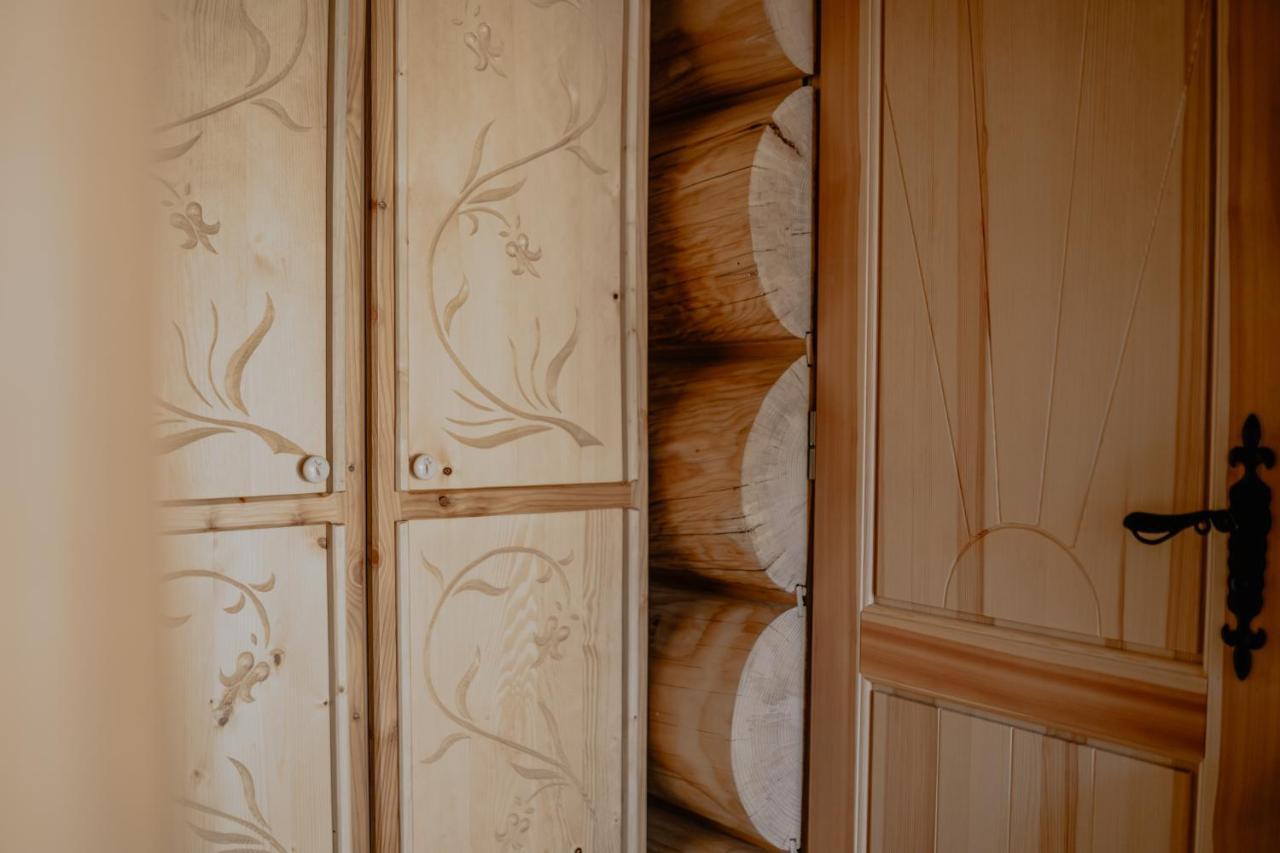 Biolo I Corno Izba Mountain Chalets 코스실리스코 외부 사진